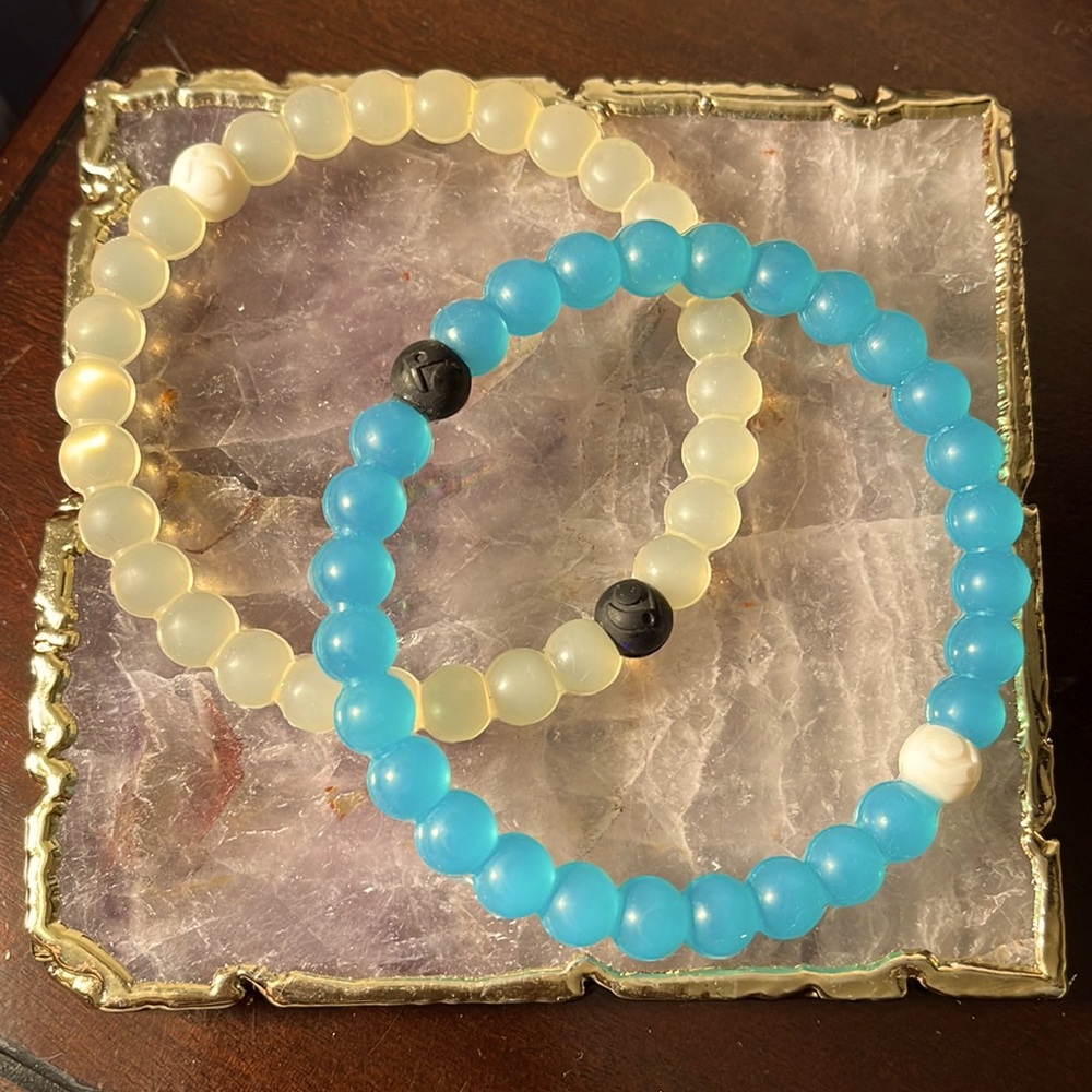 Lokai bracelet. - Picture 2 of 2